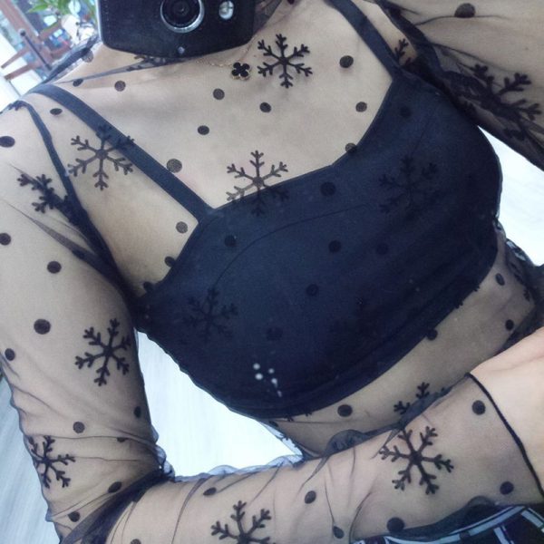⁦Lace Mesh See-through Bottoming Shirt Girls Wear All-match Sexy Long-sleeved Tops And Mesh Shirts⁩ - الصورة ⁦4⁩