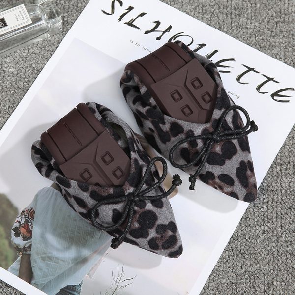 ⁦Women flats Shoes Leopard Pattern Slip On ballerina Pointed Toe Suede⁩ - الصورة ⁦2⁩