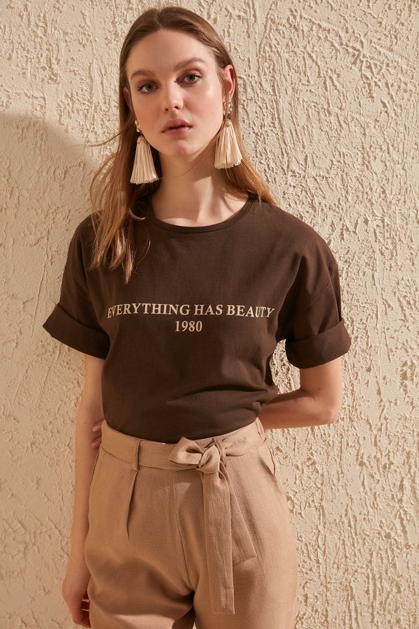 ⁦Women's cotton t-shirts brown Printed top⁩ - الصورة ⁦6⁩