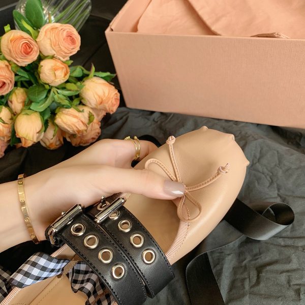 ⁦Leather Buckle Bow Round Toe Lace-up Ballet Flats⁩ - الصورة ⁦4⁩