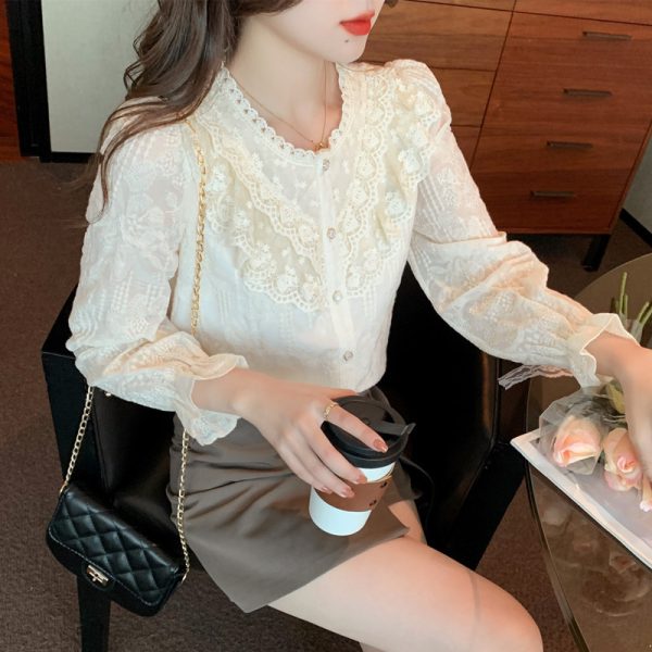 ⁦Women's Western-style Age-reducing Design Fashion Tops And Bottoming Shirts⁩ - الصورة ⁦2⁩