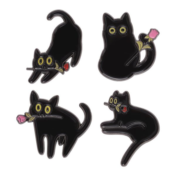 ⁦Anti-exposure Accessories Golden M Badge⁩ - الصورة ⁦2⁩