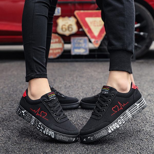 ⁦Love Print Canvas Shoes Women Men Flats Lace-up Casual Shoes Lover Sports Shoes Valentines Day⁩ - الصورة ⁦3⁩