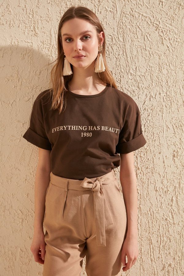 ⁦Women's cotton t-shirts brown Printed top⁩ - الصورة ⁦2⁩