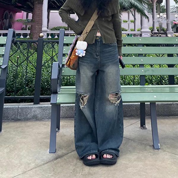 ⁦Retro Washed Ripped Jeans For Women⁩ - الصورة ⁦6⁩