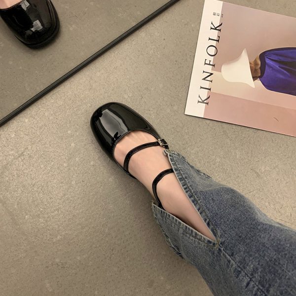 ⁦Women's French Style White Mary Jane Sandals⁩ - الصورة ⁦3⁩