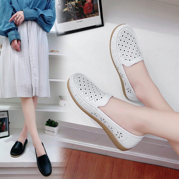 ⁦Women Loafers Hollow Out Breathable Anti Slip Flats Shoes⁩ - الصورة ⁦3⁩