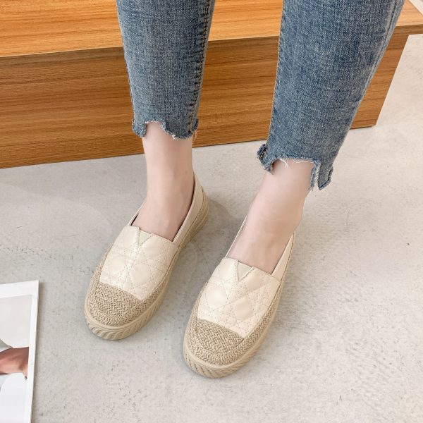 ⁦Women's Outdoor Round Toe Flats Fashion Casual Shoes⁩ - الصورة ⁦4⁩