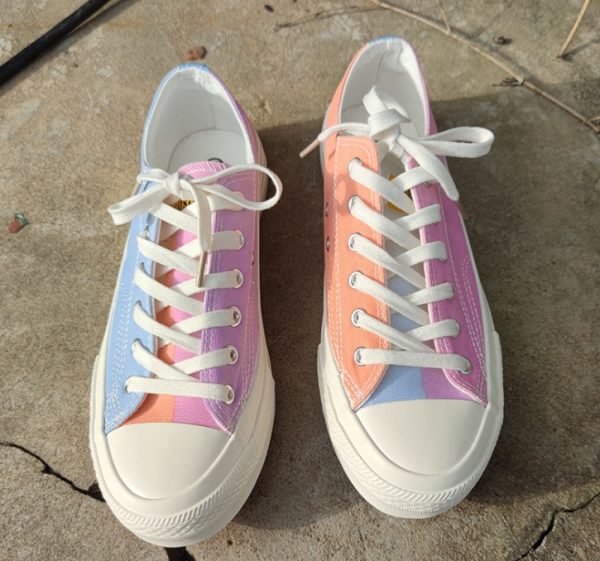 ⁦Men's Shoes UV Color Changing Canvas Shoes Men⁩ - الصورة ⁦2⁩
