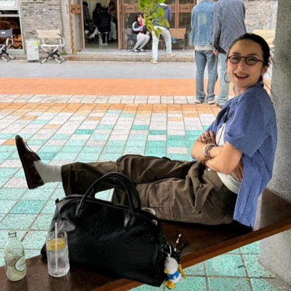 ⁦Blue Short Sleeve Plaid Shirt Female Summer Retro Loose Casual⁩ - الصورة ⁦2⁩