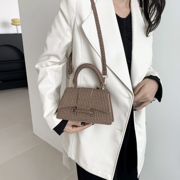 ⁦French Fashion Casual Simple Western Style Simple Fashion Shoulder Messenger Bag⁩ - الصورة ⁦3⁩