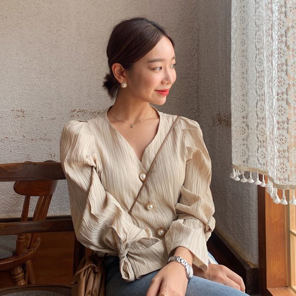 ⁦Alien Kitty Korean Retro Elegance Casual Sweet Solid Pearls Chic Fresh High Quality Loose Vintage All Match Women Shirts⁩ - الصورة ⁦5⁩