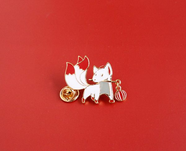 ⁦Little Fox Cartoon Brooch Cute Japanese Student Badge Collar Pin Men''s And Women''s Bags Accessories Fashion Personality⁩ - الصورة ⁦5⁩