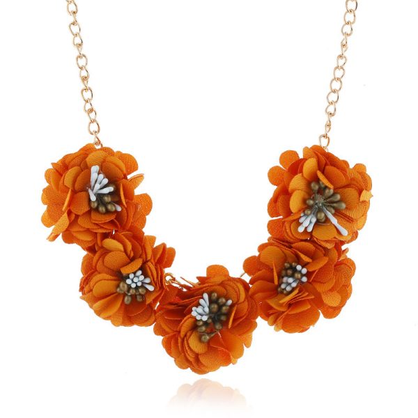 ⁦Temperament Fabric Flower Necklace Women's Clothing Accessories⁩ - الصورة ⁦4⁩