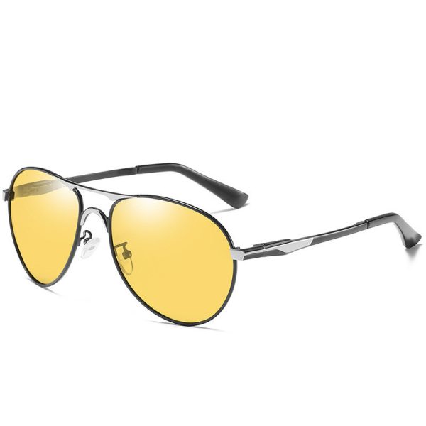 ⁦Color Changing Sunglasses Night Vision Glasses⁩ - الصورة ⁦5⁩