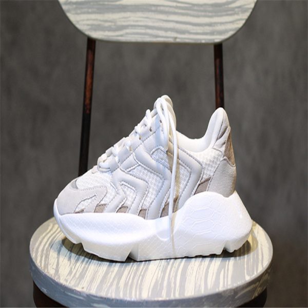 ⁦Breathable casual sports shoes for women⁩ - الصورة ⁦4⁩