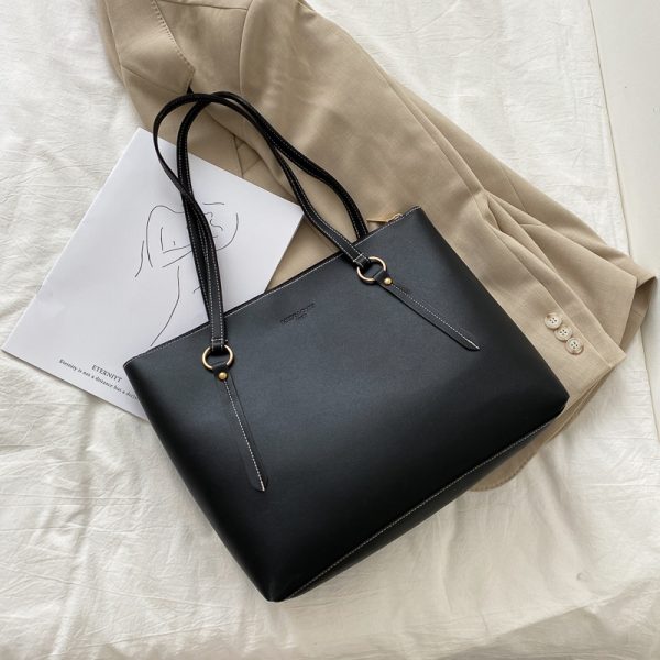 ⁦Fashion Personality Trendy Fashion All-match Handbag⁩ - الصورة ⁦4⁩