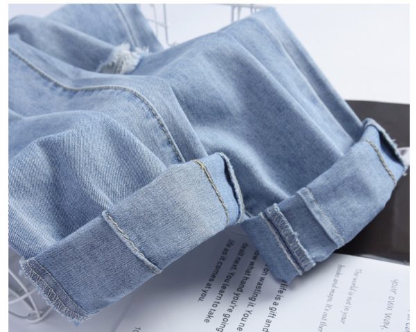 ⁦Women Ripped Look Thin And Straight High-rise Jeans⁩ - الصورة ⁦2⁩