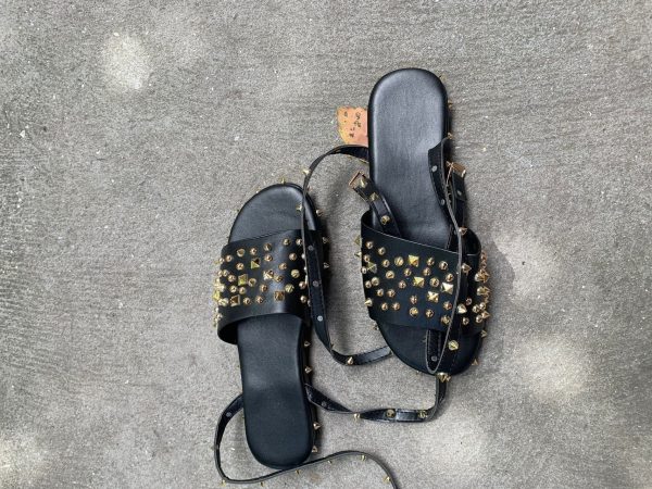 ⁦Women's Sandals Rivet Flats Cool⁩ - الصورة ⁦4⁩