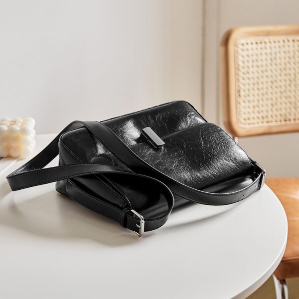 ⁦Autumn And Winter One Shoulder Underarm Bag High-grade Crossbody⁩ - الصورة ⁦4⁩