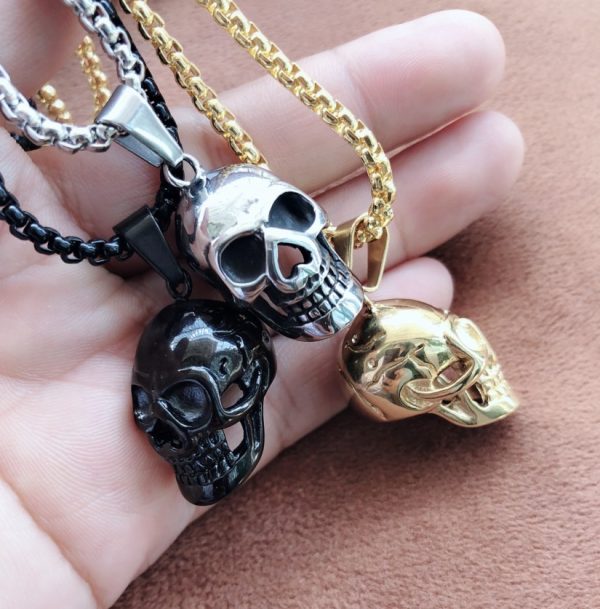 ⁦Halloween Skull Necklace Personality Punk Necklace Men Fashion Titanium Steel Accessories⁩ - الصورة ⁦3⁩