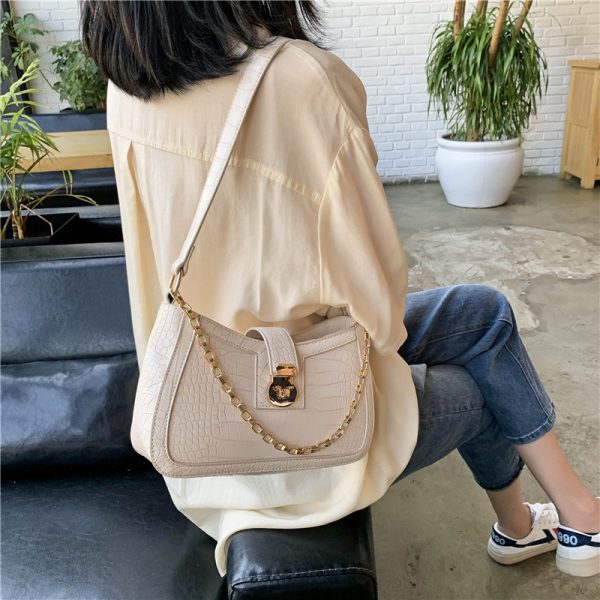 Women's bag new Korean version chain armpit bag baguette chain shoulder bag