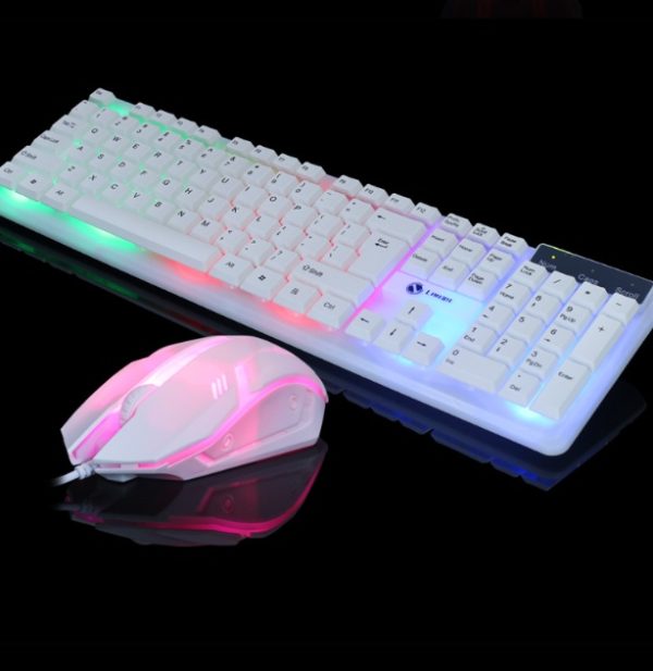 ⁦Backlit keyboard and mouse⁩ - الصورة ⁦4⁩