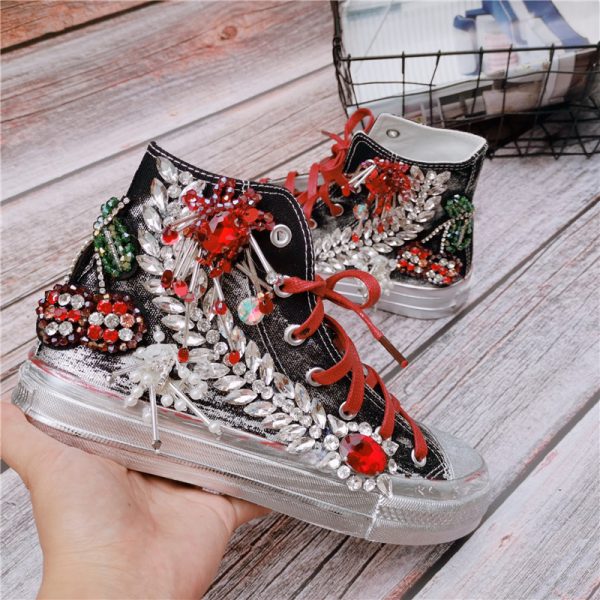 ⁦Beaded Three-dimensional Flower Color Matching Western Style High-top Canvas Women's Shoes⁩ - الصورة ⁦2⁩
