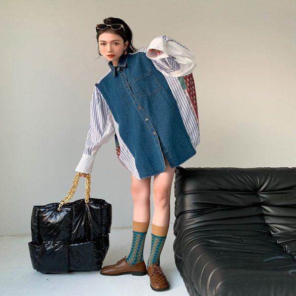 ⁦Women's Denim Patchwork Pattern Shirt Dress Loose Korean Style⁩ - الصورة ⁦2⁩