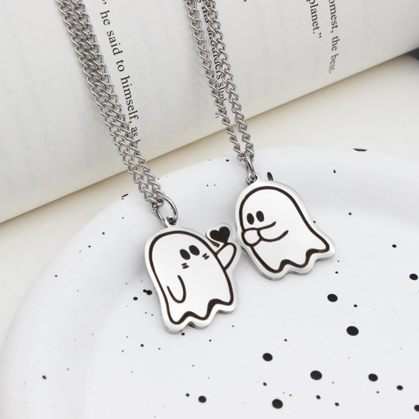 ⁦Halloween Cute Love Ghost Necklace Couple Pendant Necklace Men Women Accessories⁩ - الصورة ⁦4⁩