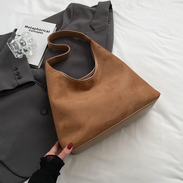 ⁦Autumn Winter Retro Niche Suede Western Style All-matching Shoulder Bag⁩ - الصورة ⁦2⁩
