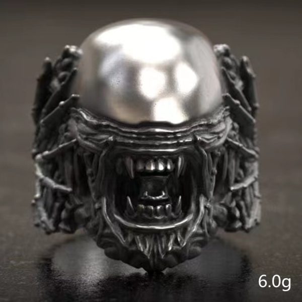 ⁦Trending Creative Retro Skull Exaggeration⁩ - الصورة ⁦4⁩