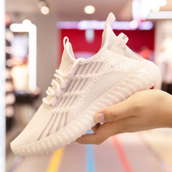 ⁦Breathable Flying Fabric Sports Shoes For Men⁩ - الصورة ⁦5⁩