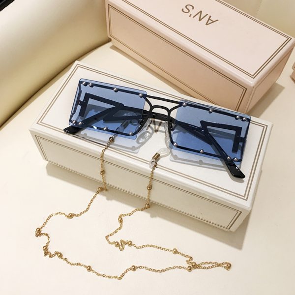 ⁦Sunglasses Photo With Chain⁩ - الصورة ⁦7⁩