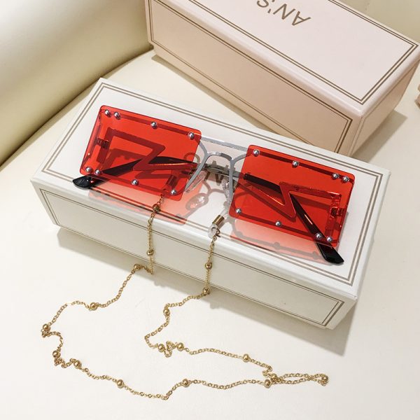 ⁦Sunglasses Photo With Chain⁩ - الصورة ⁦9⁩