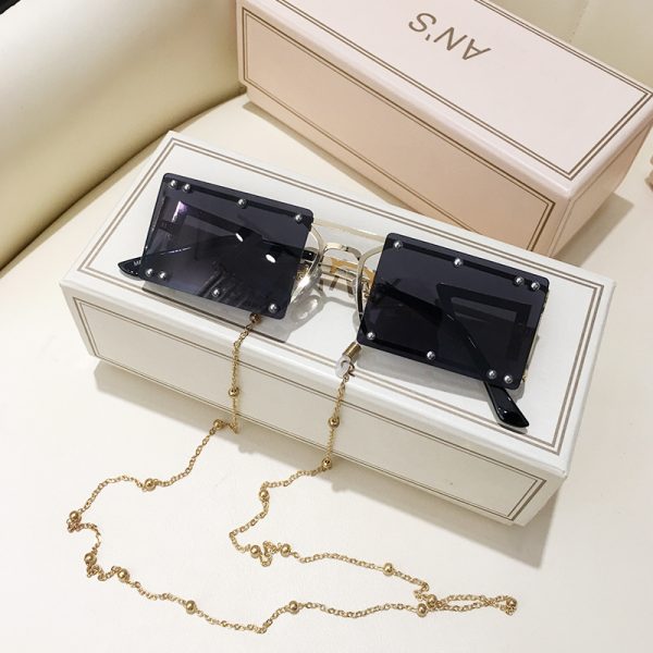 ⁦Sunglasses Photo With Chain⁩ - الصورة ⁦8⁩