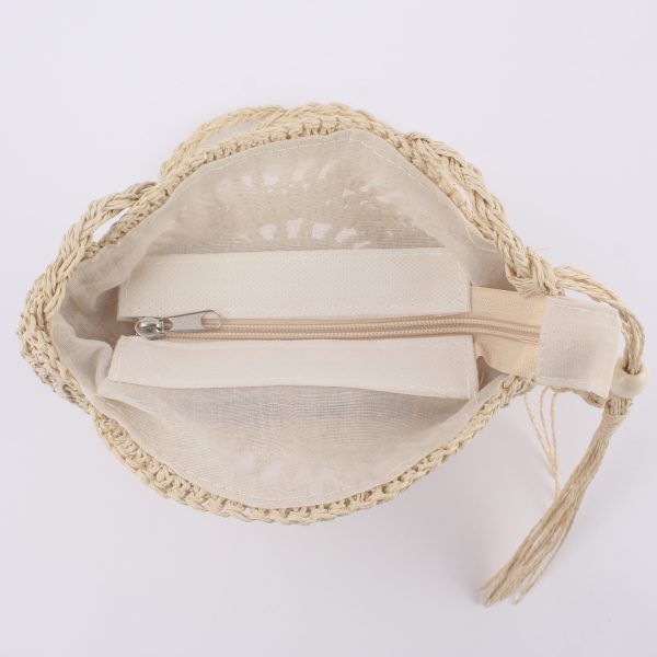 ⁦Women's Hand Crocheted Round Straw Tassel Crossbody Woven Bag⁩ - الصورة ⁦3⁩