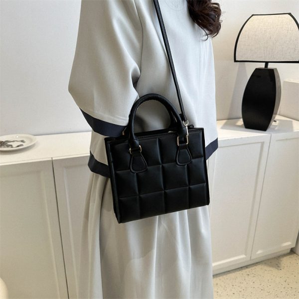 ⁦Women's Fashion Casual Shoulder Bag⁩ - الصورة ⁦4⁩