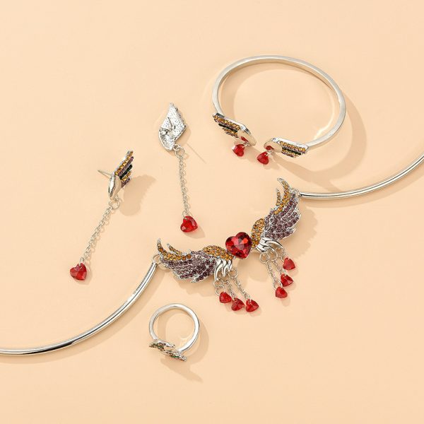 ⁦Angel Wings Four Piece Jewelry Set Fashion Luxury⁩ - الصورة ⁦4⁩