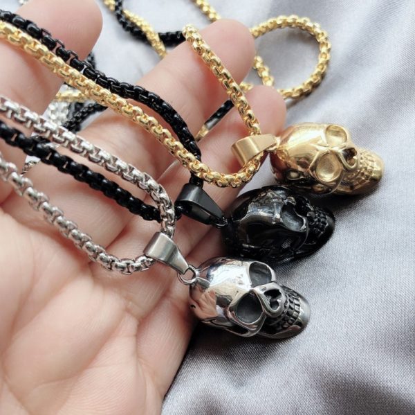 ⁦Halloween Skull Necklace Personality Punk Necklace Men Fashion Titanium Steel Accessories⁩ - الصورة ⁦4⁩