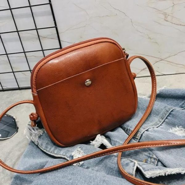 ⁦Women's fashion messenger bag⁩ - الصورة ⁦4⁩