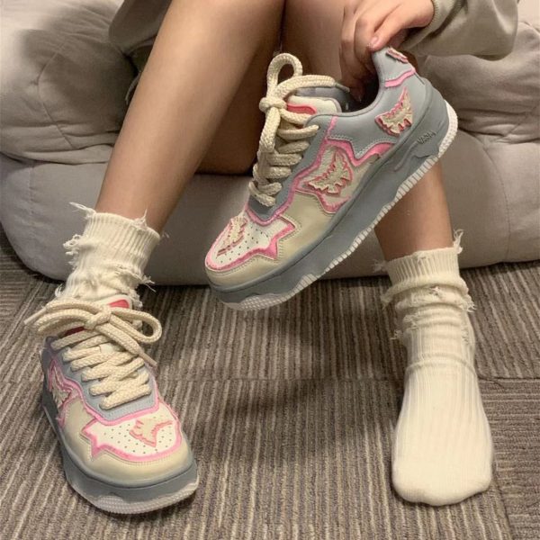 ⁦Butterfly Casual Sports Shoes Are Versatile⁩ - الصورة ⁦3⁩