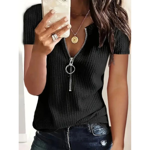 ⁦2 Pack Women's Zipper V Neck Short Sleeve Tunic Tops Loose Fit Summer T Shirts Blouse⁩ - الصورة ⁦2⁩