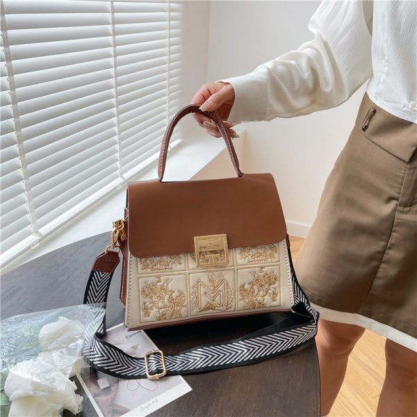 ⁦Women's Diy Handmade Knitted Messenger Bag⁩ - الصورة ⁦2⁩