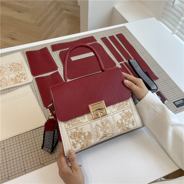 ⁦Women's Diy Handmade Knitted Messenger Bag⁩ - الصورة ⁦5⁩