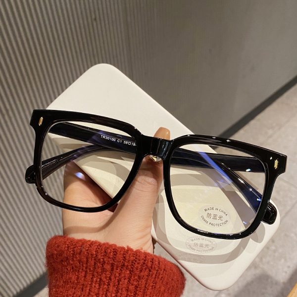 ⁦Retro Black Frame Matte Big Rim Round Face Slimming Optical Glasses Anti-blue Light Female⁩ - الصورة ⁦2⁩