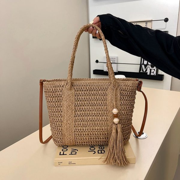 ⁦New Women's Portable Shoulder Crossbody Straw Bag Large Capacity⁩ - الصورة ⁦3⁩