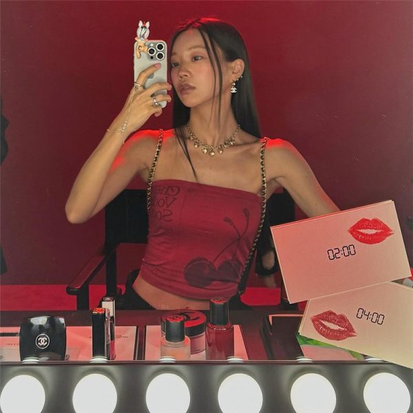 ⁦Women's Tube Top Letter Print Slim Fit Short Vest⁩ - الصورة ⁦4⁩