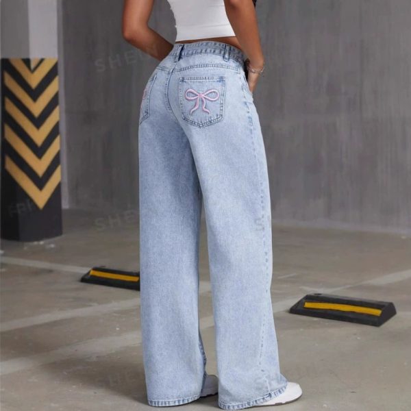 ⁦Vintage Bow Embroidered Washed Jeans For Women Straight Loose Trousers⁩ - الصورة ⁦7⁩