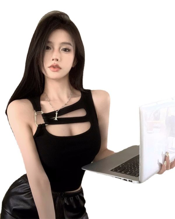 ⁦Hollowed Out White Small Suspender Tank Top For Women⁩ - الصورة ⁦2⁩